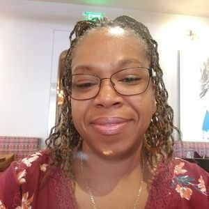 Meet your Posher, Karen